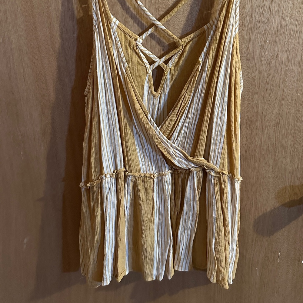 American Eagle Outfitters yellow and white summery top
